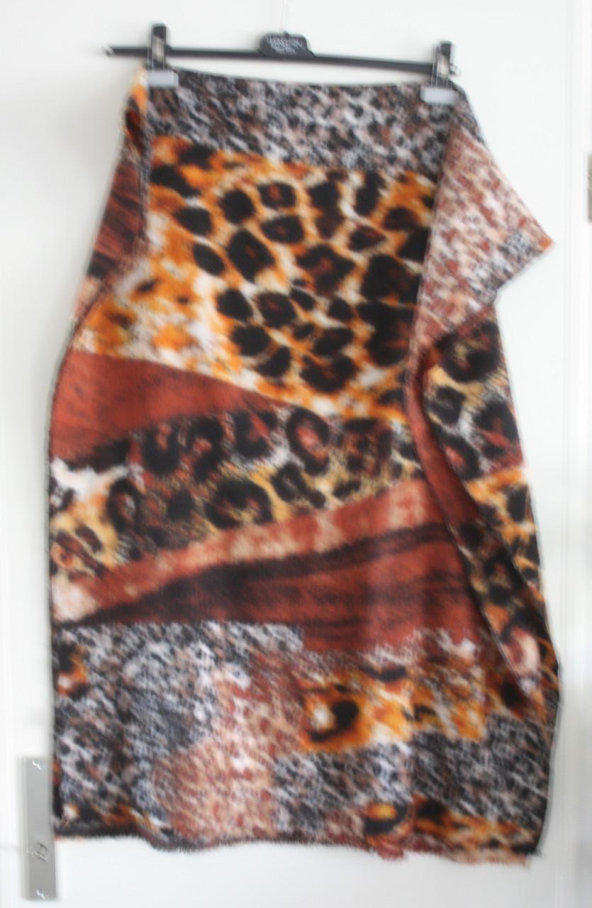 Sjaal bruin met dieren print