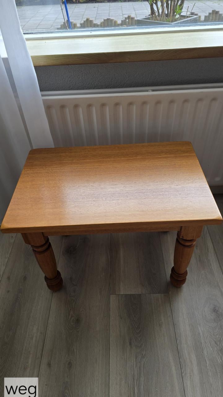 Bijzettafel eiken