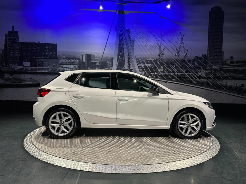 Seat Ibiza 1.0 tsi fr business intense dsg*virtualcockpit*fulllink*pdc*