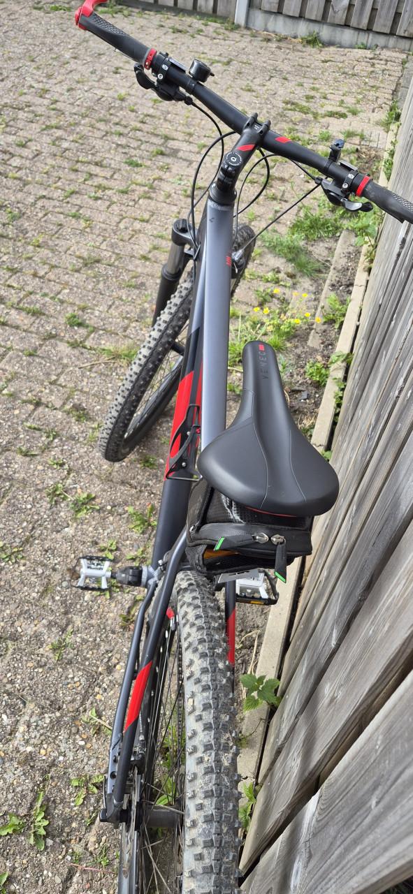 Mooie cube moutain bike 29 inch
