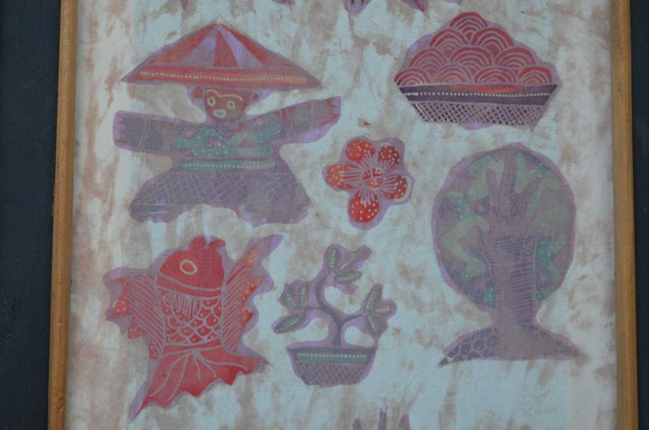 3 Leuke batiks in redelijke staat, op ééntje na dan.