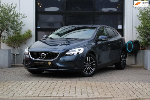 Volvo V40 2.0 t2 momentum - navi - cruise - grootlicht ass - led - pdc - st