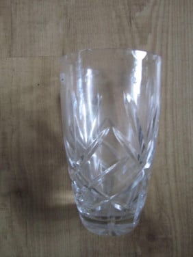 Kristallen Vaas H= 18 ø10,5  cm.