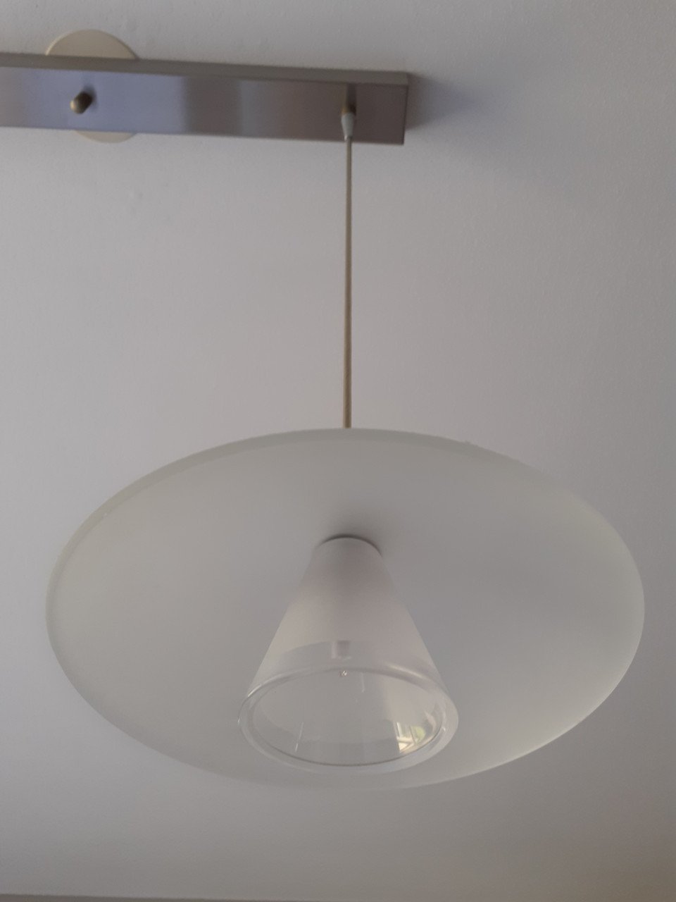 Hanglamp met 2 halogeen lichtpunten