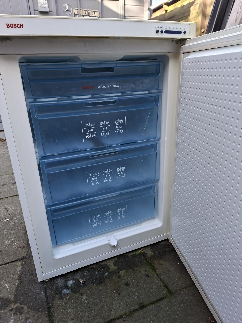 Vriezer en koel/vriescombinatie