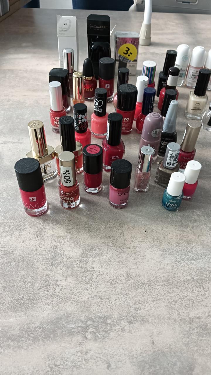 Grote hoeveelheid nieuwe nagellak ook merken