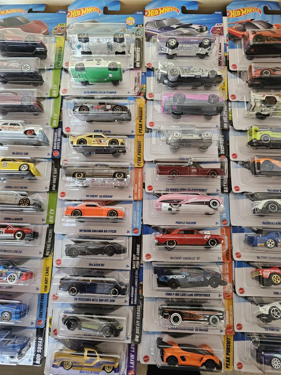 Hot Wheels nieuw in verpakking.
