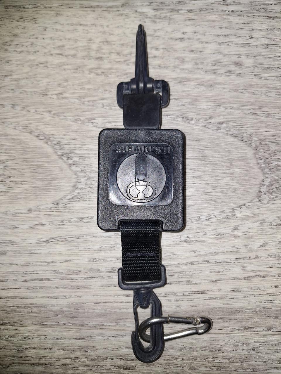 US divers retractor inclusief rvs musketonhaak.