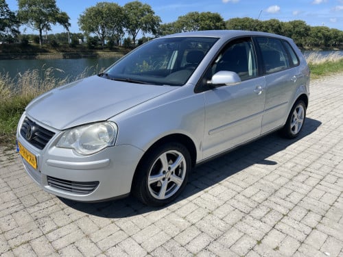 Volkswagen polo 1.2 optive 5 deurs