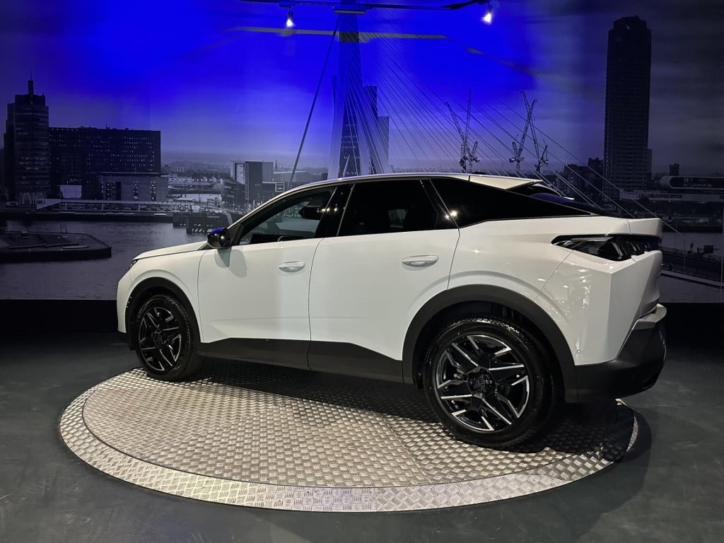 Peugeot 3008 1.2 hybrid 136 allure *nieuw model*360camera*