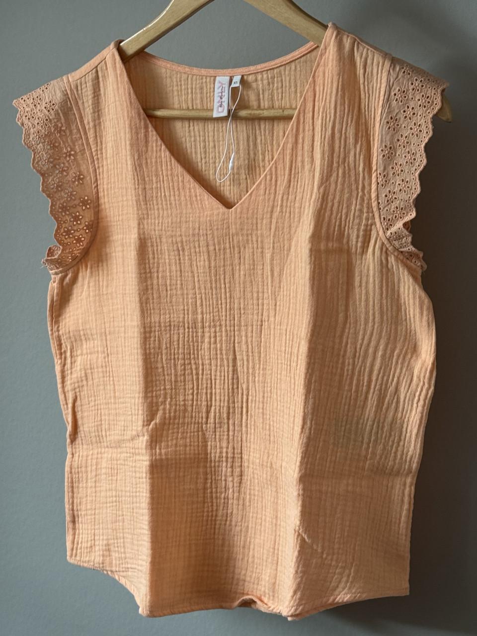 2 keer NIEUWe Wafeltjes katoen Top. Mt XS en S. (36 kleine 38)