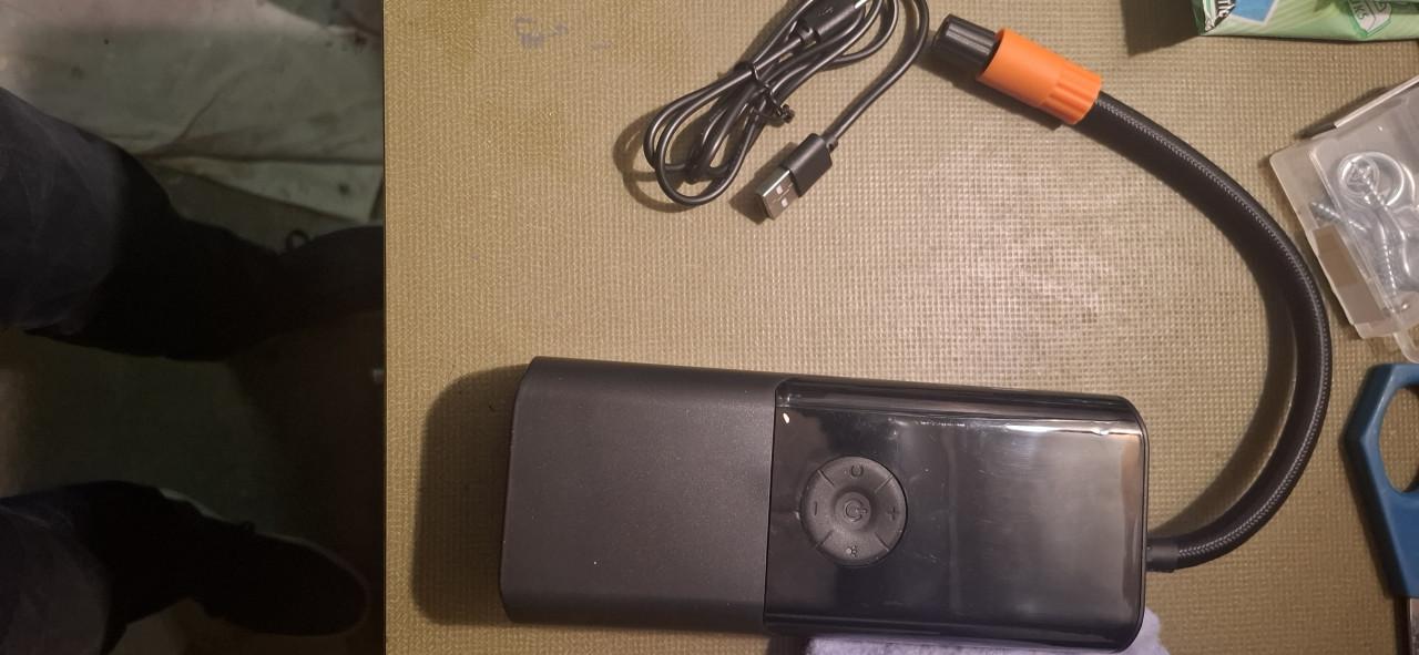 Compress pomp voor fiets en auto