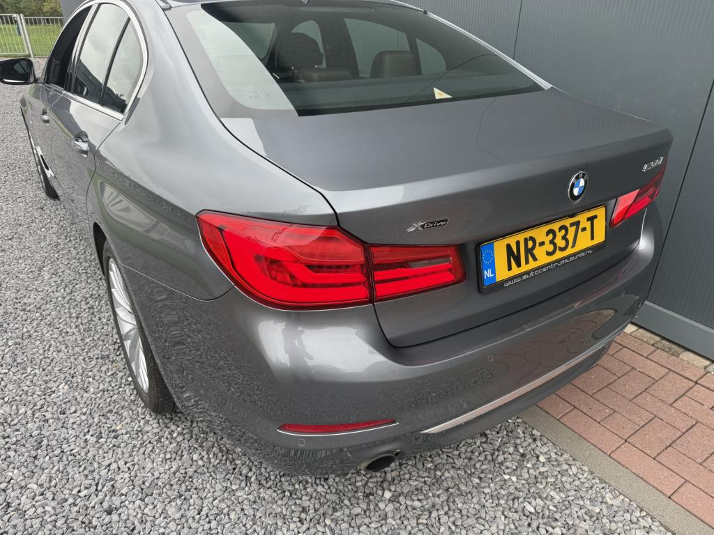 BMW 5 Serie 530i xdrive automaat high executive sedan