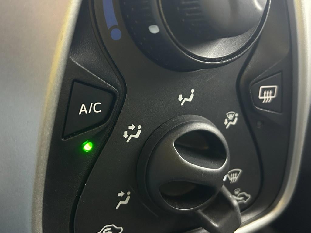 Toyota Aygo occasion 1.0 vvt-i x-play | wit | tweedehands toyota aygo | air