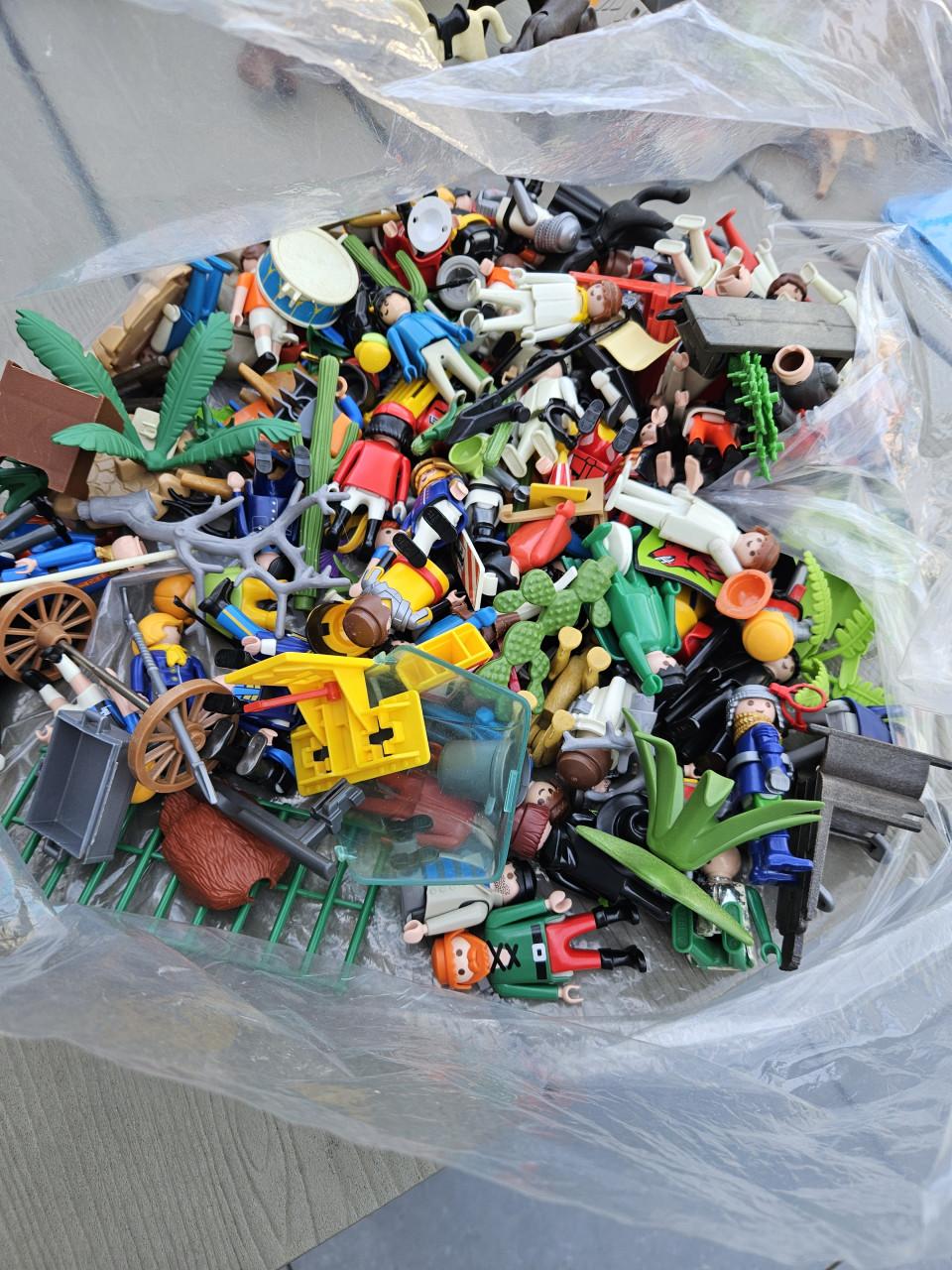 Grote zak vintage Playmobil met Fort Brave en accessoires