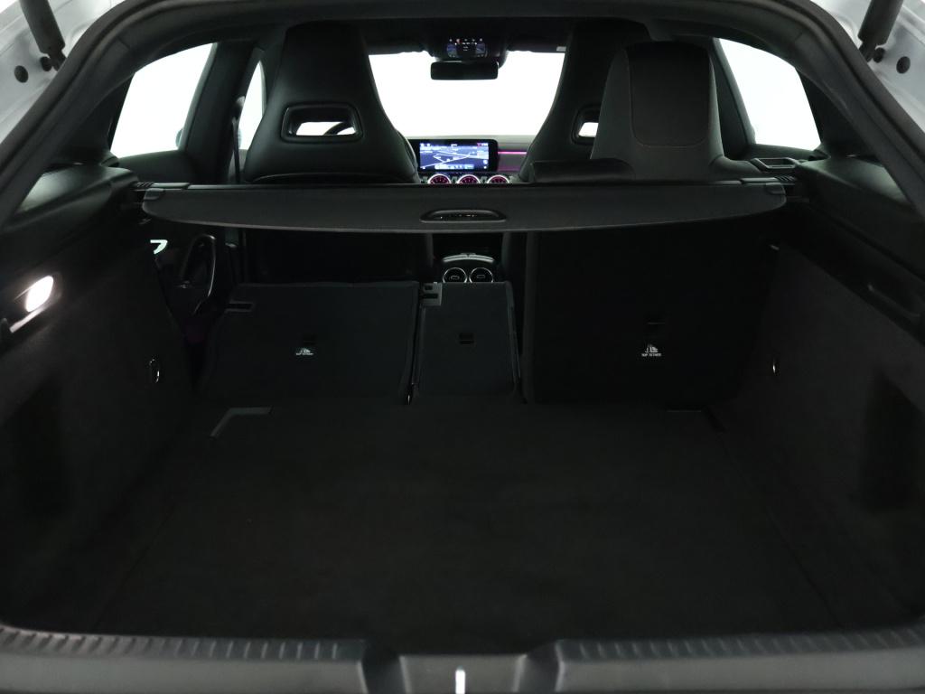 Mercedes-Benz Cla shooting brake shooting brake 180 amg | keyless go | sfee
