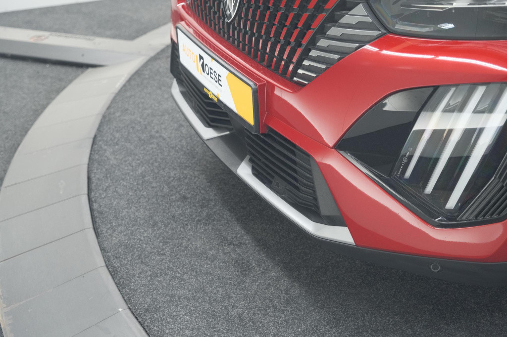 Peugeot 2008 puretech 130 eat8 gt | 360 camera | stoelmassage | adaptieve c