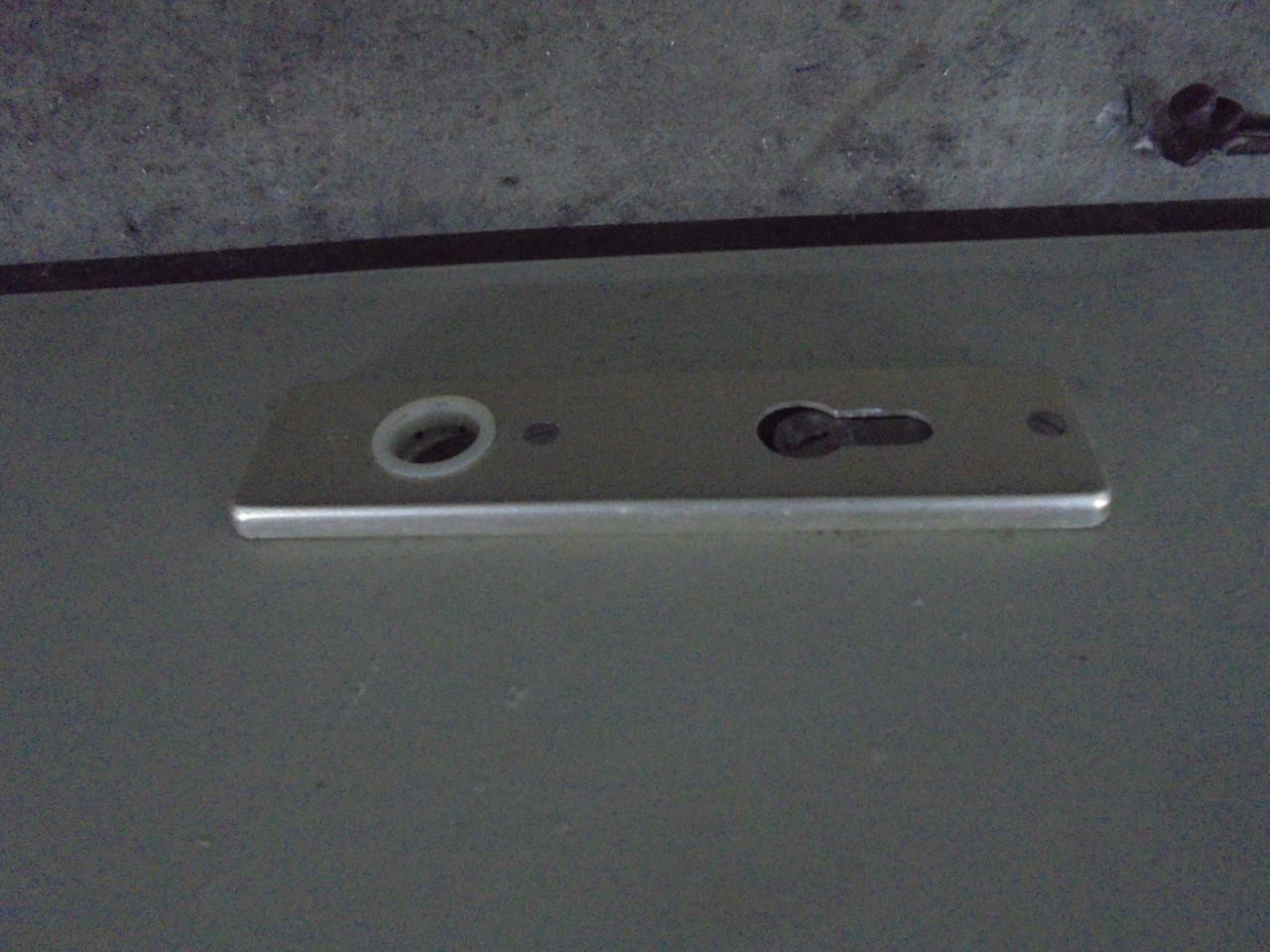 Te Koop een sStalen Deur met stalen kozijn