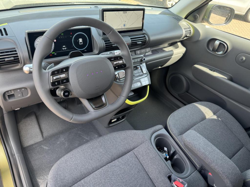 Hyundai Inster cross sky plus 49 kwh direct beschikbaar!