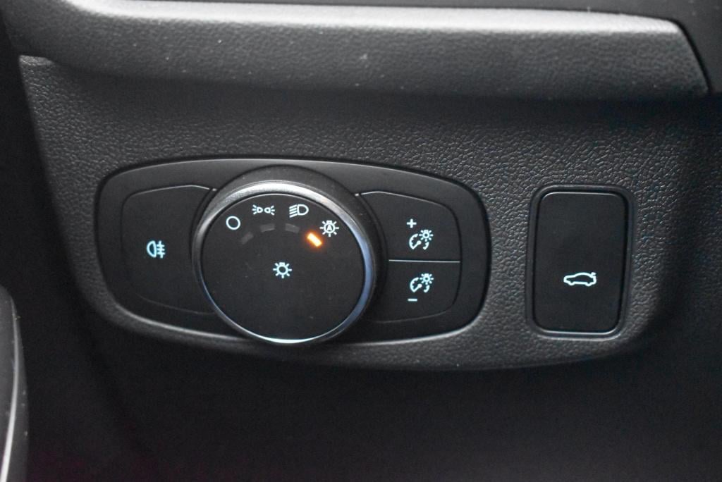 Ford Focus wagon 1.0 ecoboost hybrid st line x | climate control | cruise c