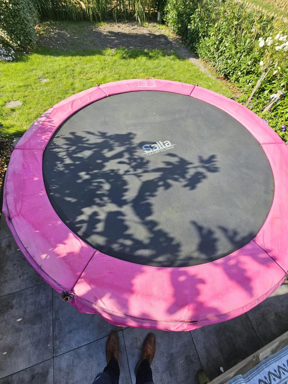 Trampoline
