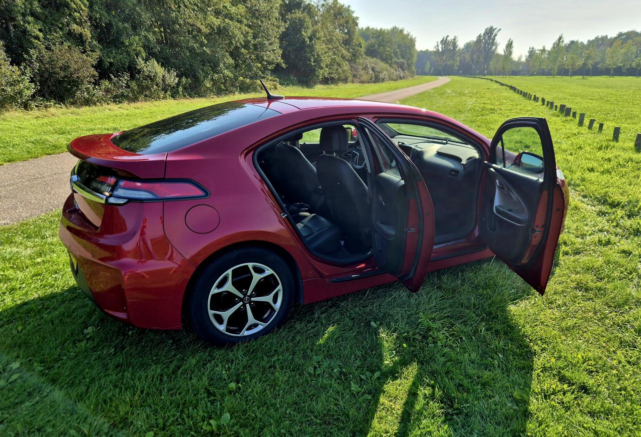 Opel Ampera 2013
