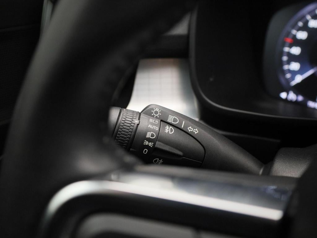 Volvo XC40 t5 recharge bussines pro | automaat | apple carplay / android au