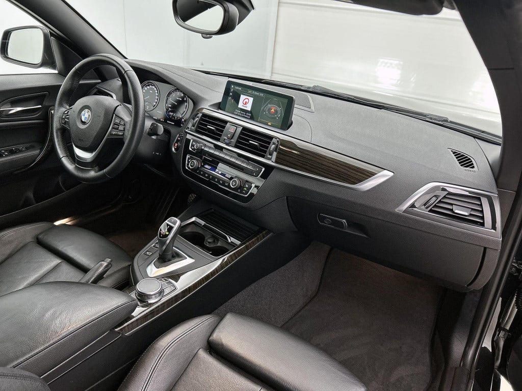 BMW 2-serie cabrio 220i high executive | automaat | lmv | leder | navigatie