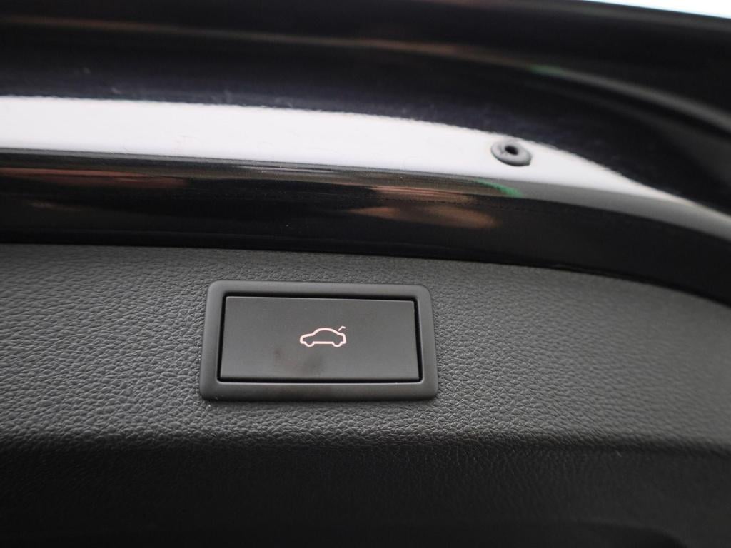 Skoda Kodiaq 1.5 tsi sportline business | panoramadak | trekhaak | sfeerver