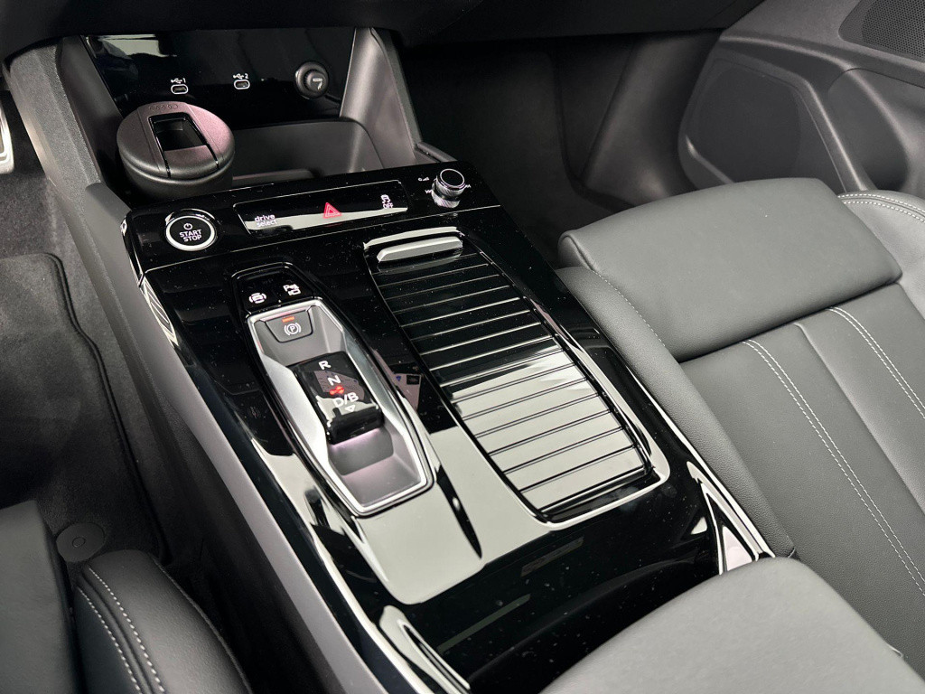 Audi Q6 E-tron sportback s edition e-tron perf 100kwh 225 kw / 306 pk sport
