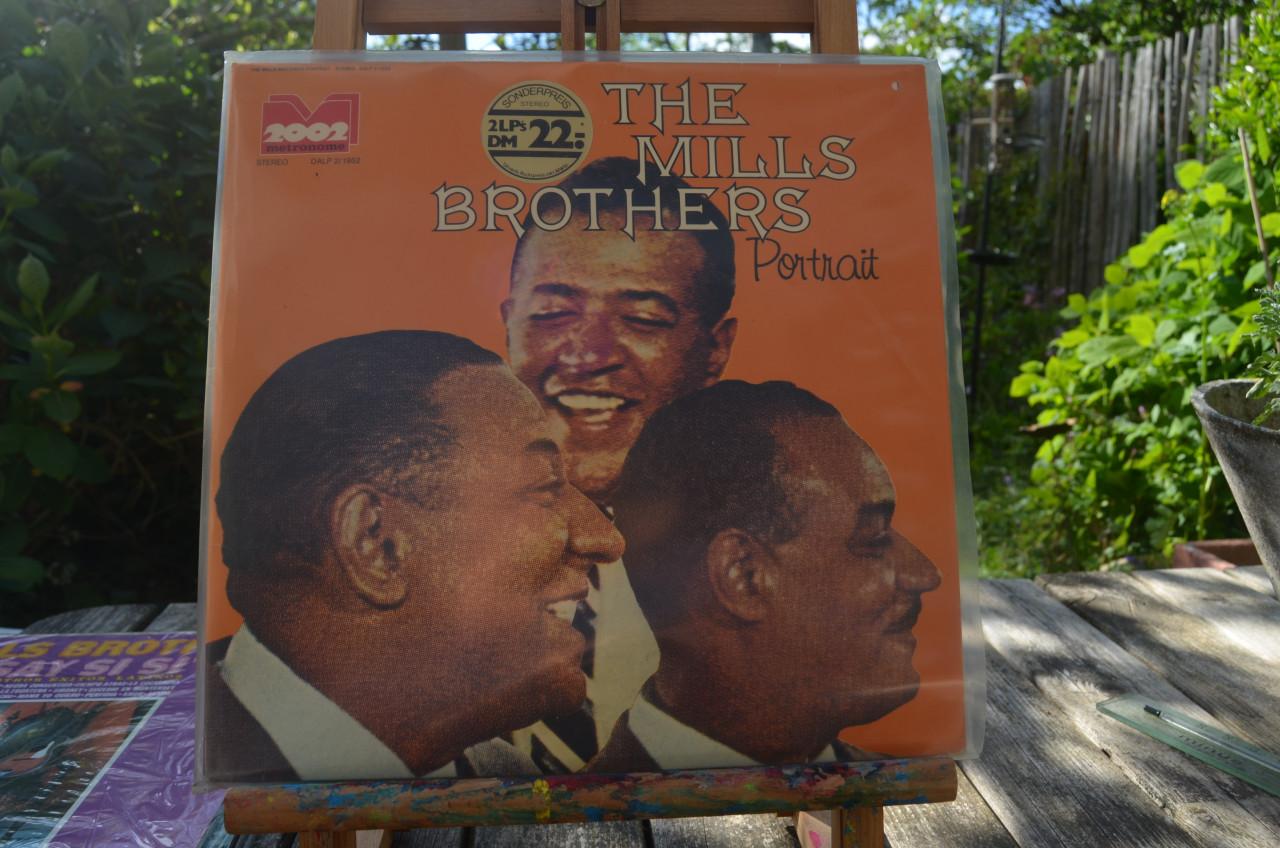 Heel veel LP's Mills Brothers (2)