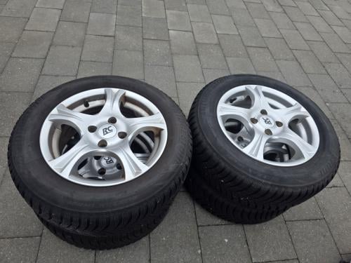 Bridgestone winterbanden 14 inch zgan met velgen