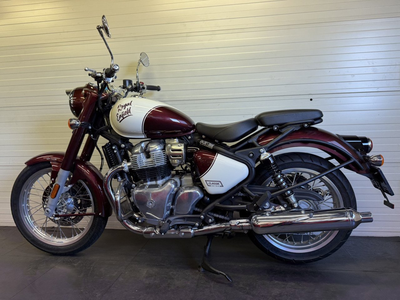Jonge en zeer nette Royal Enfield Classic 650!