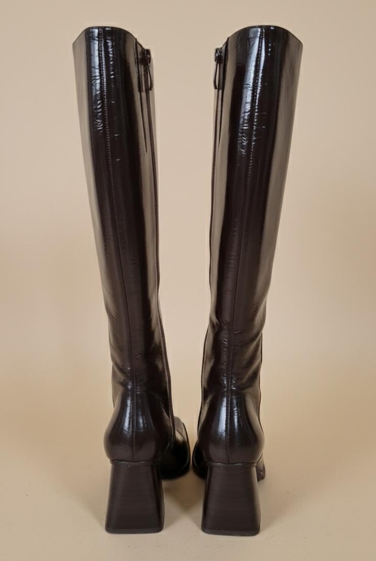 Bruine laklaarzen maat 36