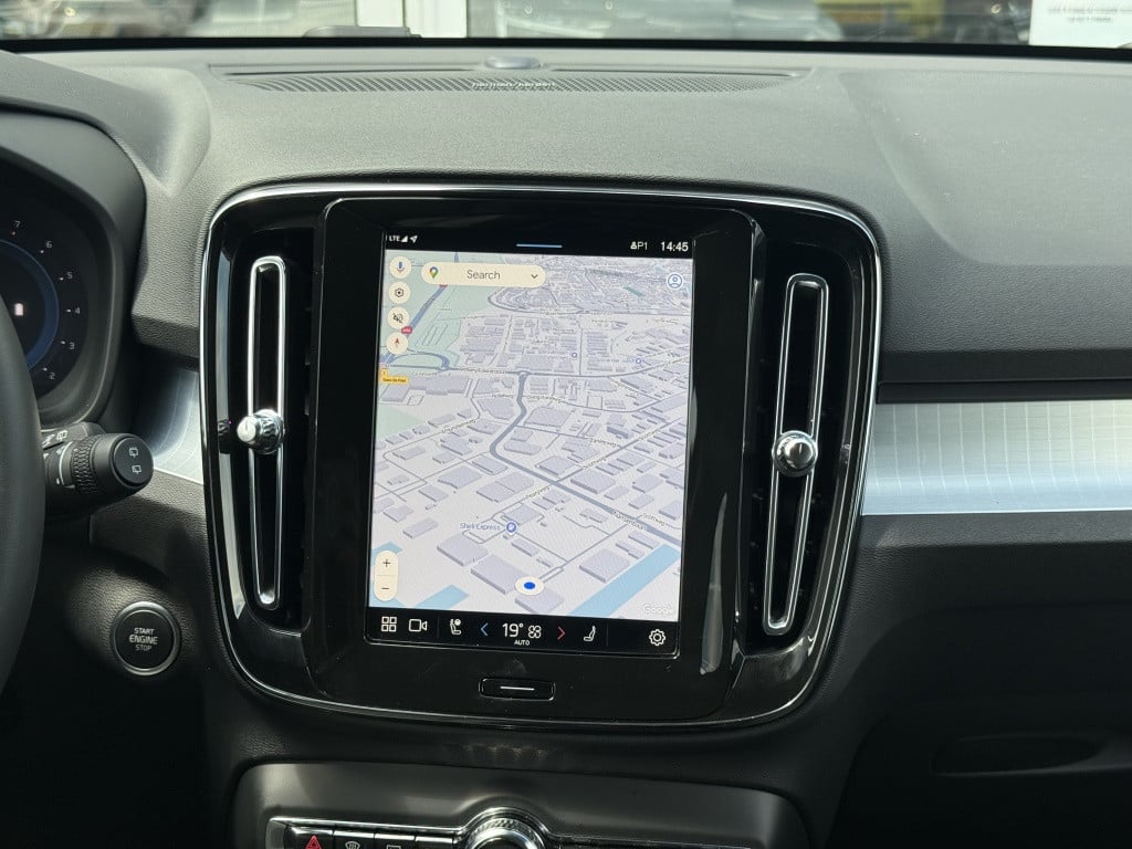 Volvo XC40 2.0 b4 plus dark