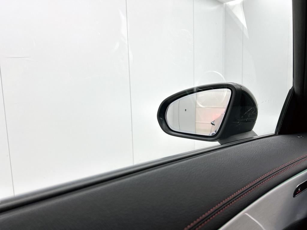 Mercedes-Benz Cla shooting brake 180 amg line | trekhaak | sfeerverlichting