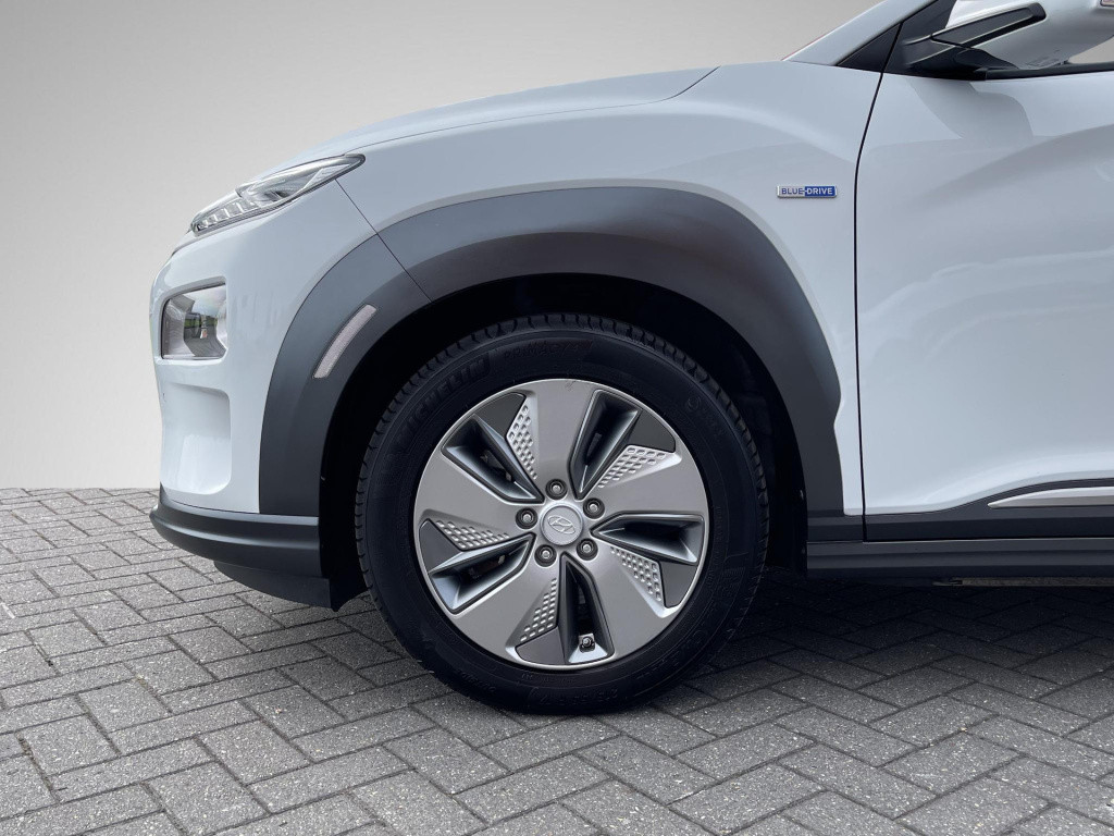 Hyundai Kona ev premium 64 kwh sky | head-up display | stuur- + stoelverwar