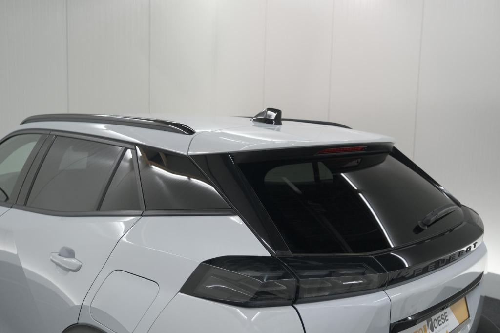 Peugeot 2008 puretech 100 allure | camera | navigatie | parkeersensoren | a