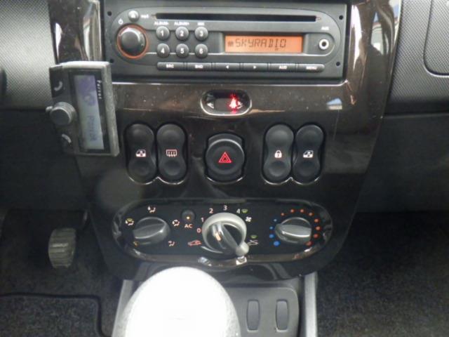 Dacia Duster 1.6 lauréate 2wd