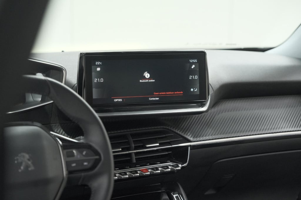 Peugeot 2008 puretech 102 allure pack | camera | apple carplay | parkeersen