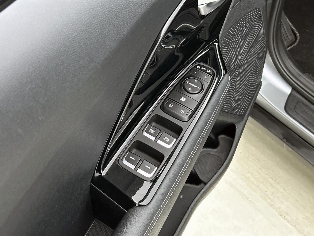 Kia Niro 1.6 gdi hybrid dynamicline nap | btw-voertuig | half-leder