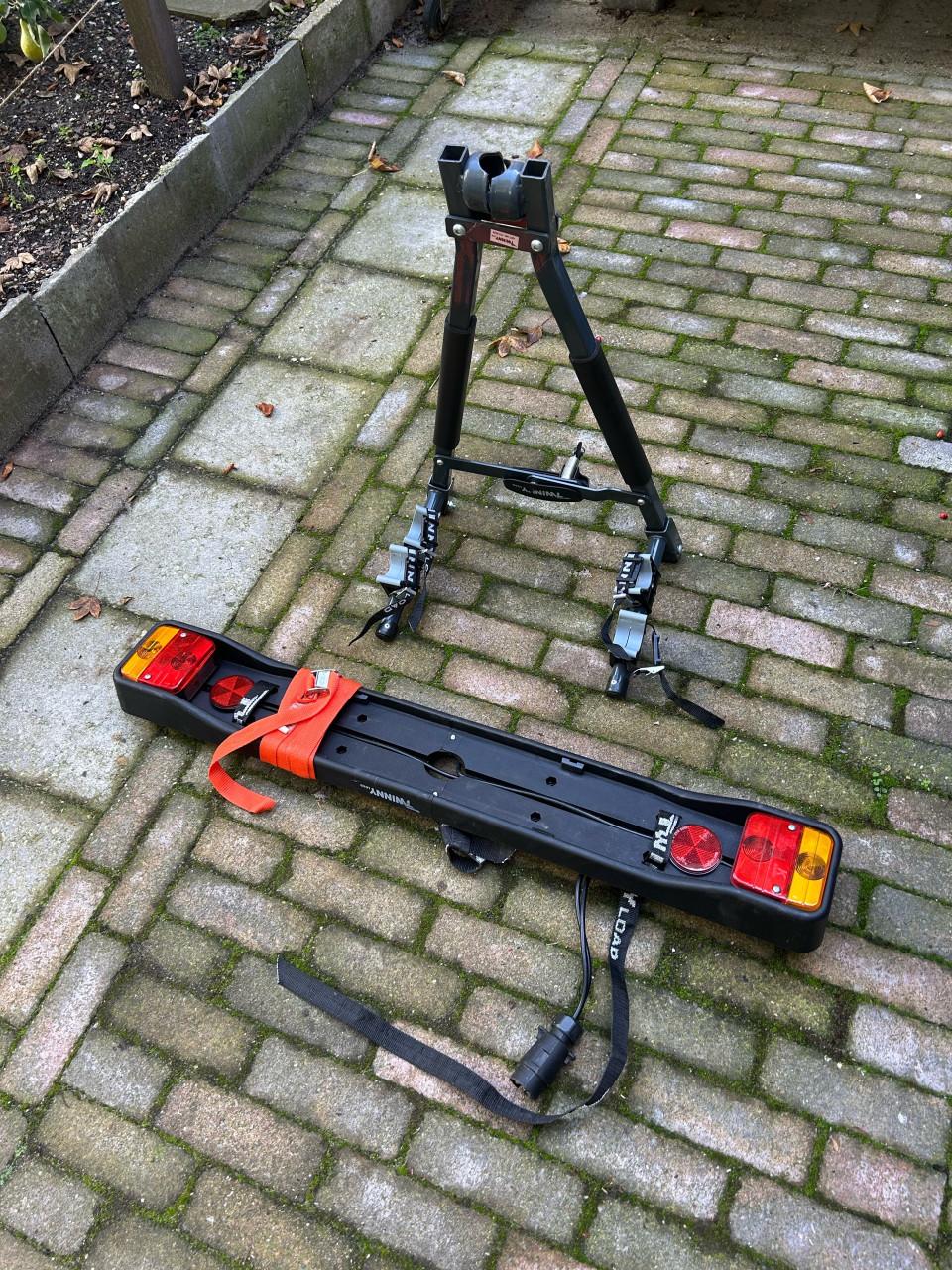 Twinny Load Easy fietsendrager met lichtbalk