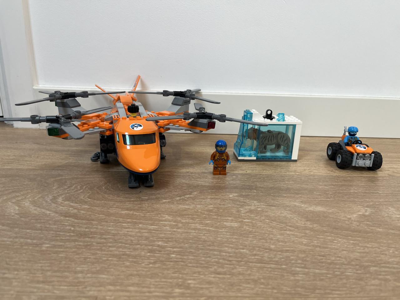 LEGO Poolluchttransport