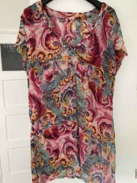 Mooi tuniek maat 46 zgan