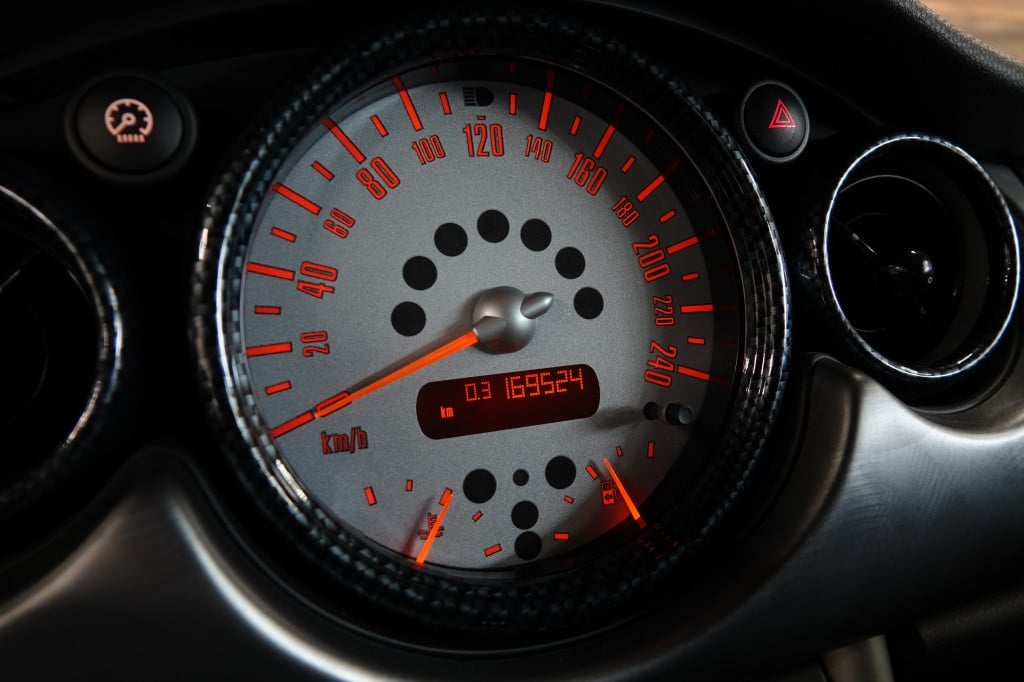Mini Cooper mini 1.6 chili | cruise | milltek | xenon |