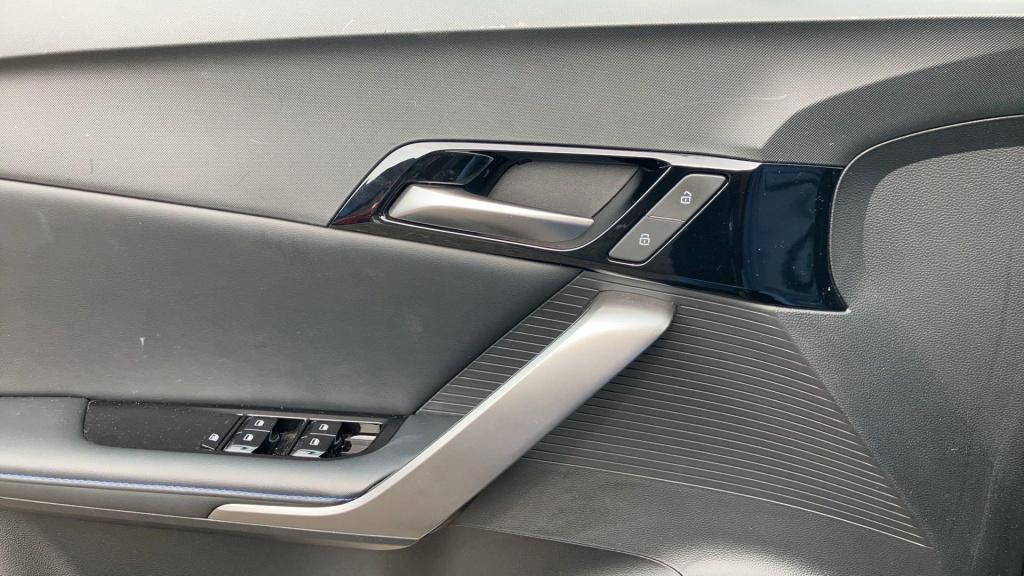 MG Mg4 Ev electric luxury 64 kwh | navi | led koplampen | 360 camera | stoe
