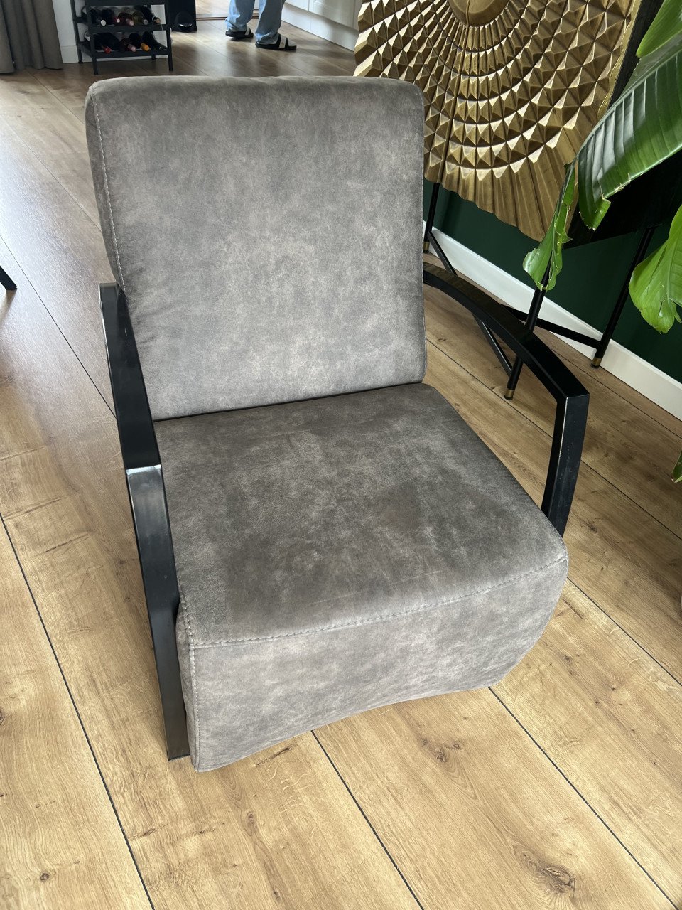Taupe velvet stoelen met metalen frame - per stuk of set