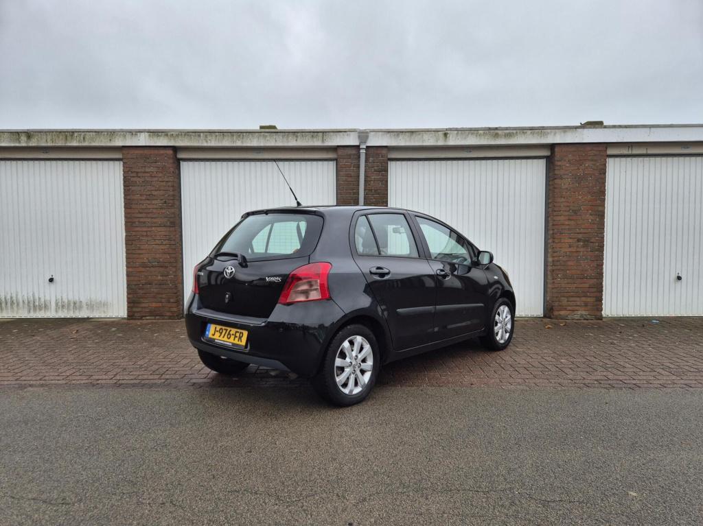 Toyota Yaris 1.3 vvti cool / 5-deurs / airco