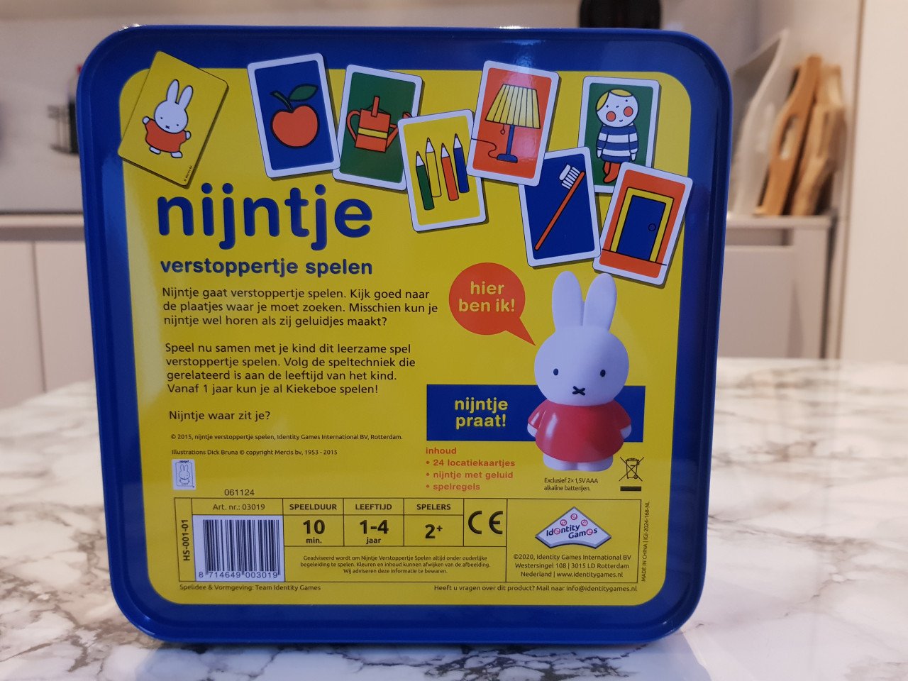 NIJNTJE Verstoppertje spelen