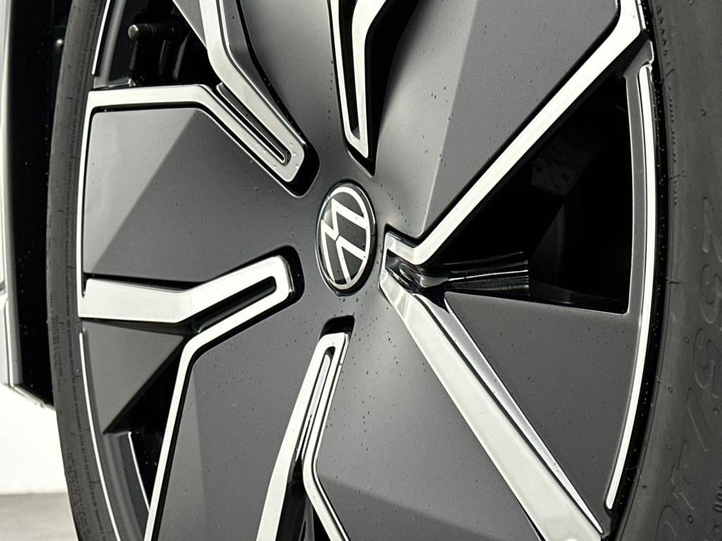 Volkswagen Tiguan r-line edition 1.5 ehybrid 150 kw / 204 pk suv 6 v